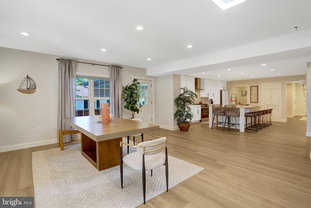 2933 FAIRMONT ST, Falls Church, VA 22042