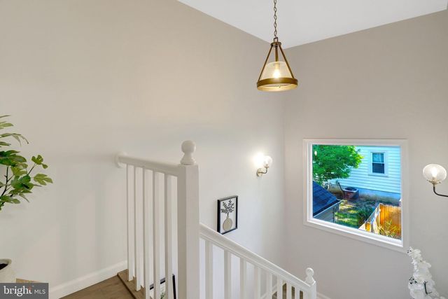 2933 FAIRMONT ST, Falls Church, VA 22042