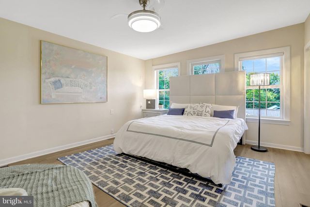 2933 FAIRMONT ST, Falls Church, VA 22042