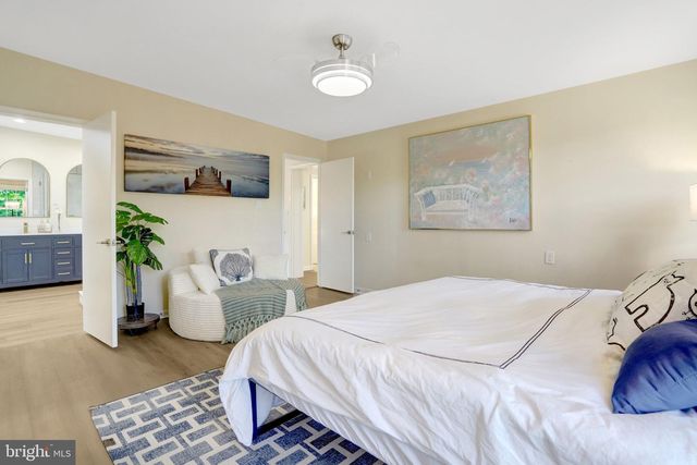 2933 FAIRMONT ST, Falls Church, VA 22042