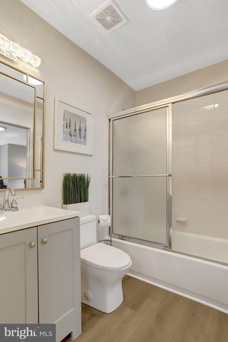 2933 FAIRMONT ST, Falls Church, VA 22042