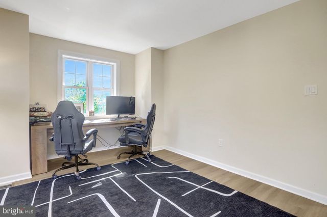 2933 FAIRMONT ST, Falls Church, VA 22042