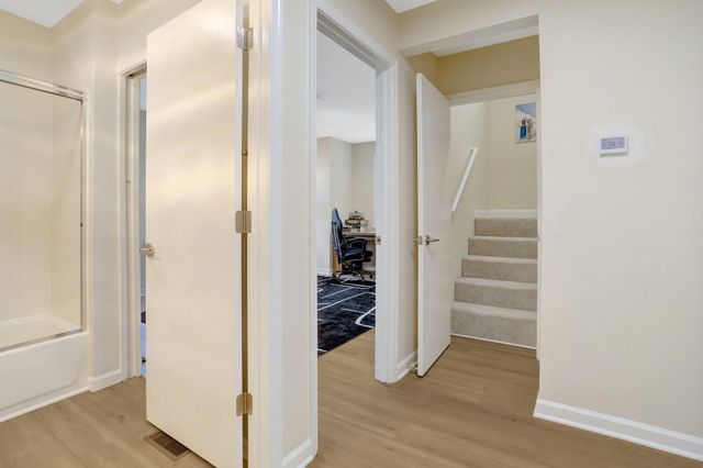 2933 FAIRMONT ST, Falls Church, VA 22042