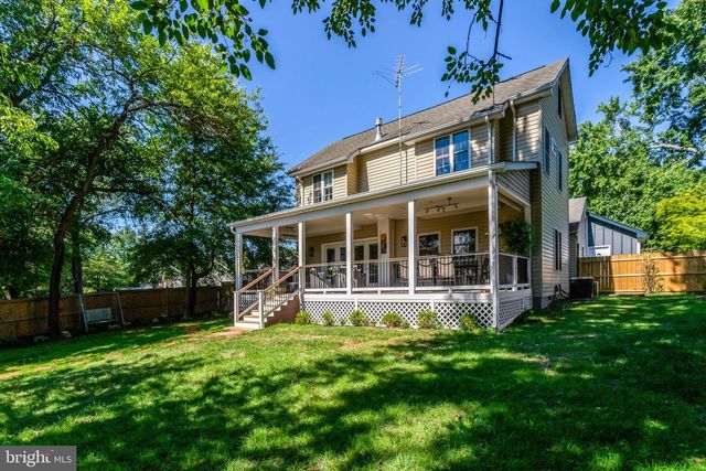 2933 FAIRMONT ST, Falls Church, VA 22042