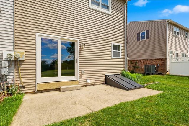 5612 Greens Drive, Lower Macungie Twp, PA 18106