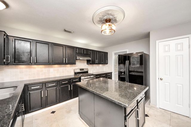 11526 Meadowchase Drive, Houston, TX 77065