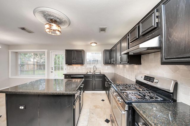 11526 Meadowchase Drive, Houston, TX 77065