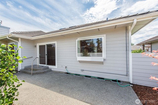 400 Blakely Blvd, Sequim, WA 98382