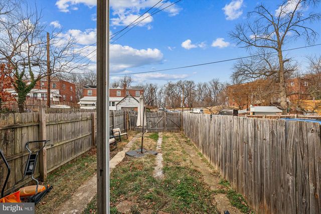 4007 1ST ST SW, Washington, DC 20032