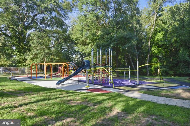 4007 1ST ST SW, Washington, DC 20032