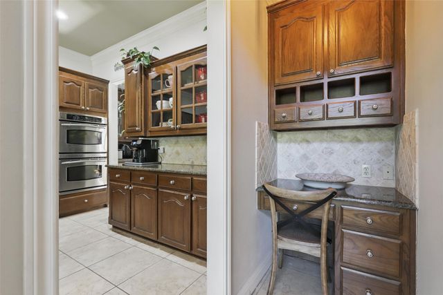 3404 Creek Crossing Drive, Weatherford, TX 76087