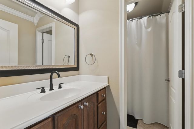 3404 Creek Crossing Drive, Weatherford, TX 76087