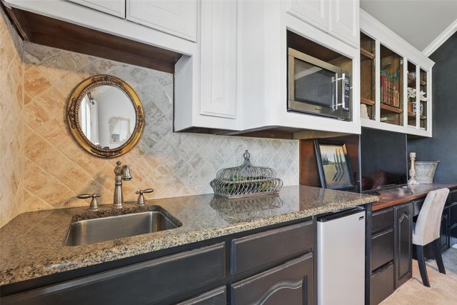 3404 Creek Crossing Drive, Weatherford, TX 76087