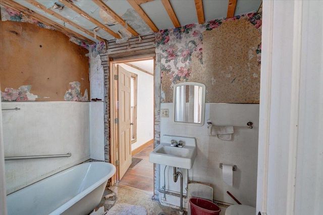 7 Head Street, Edgerton, WI 53534