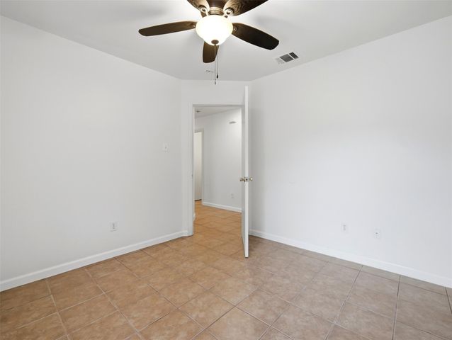 2304 Smith Branch BLVD B, Georgetown, TX 78626