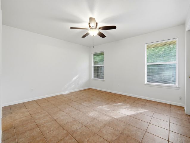 2304 Smith Branch BLVD B, Georgetown, TX 78626