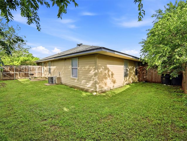 2304 Smith Branch BLVD B, Georgetown, TX 78626