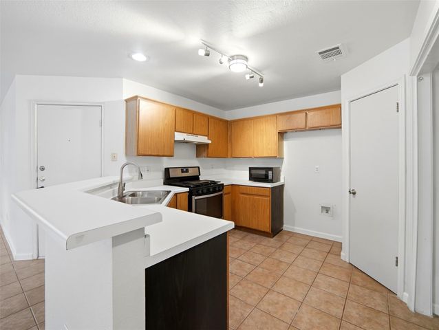 2304 Smith Branch BLVD B, Georgetown, TX 78626