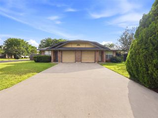 2304 Smith Branch BLVD B, Georgetown, TX 78626
