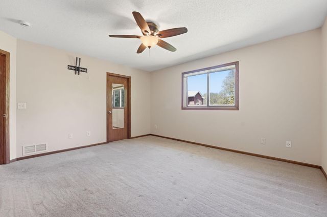 912 Juniper Avenue W, Northfield, MN 55057