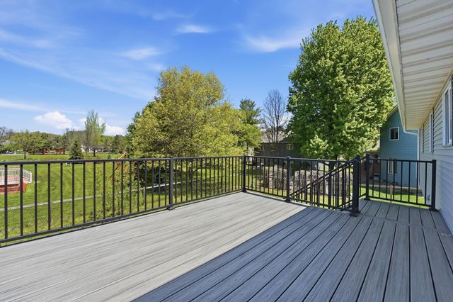 912 Juniper Avenue W, Northfield, MN 55057