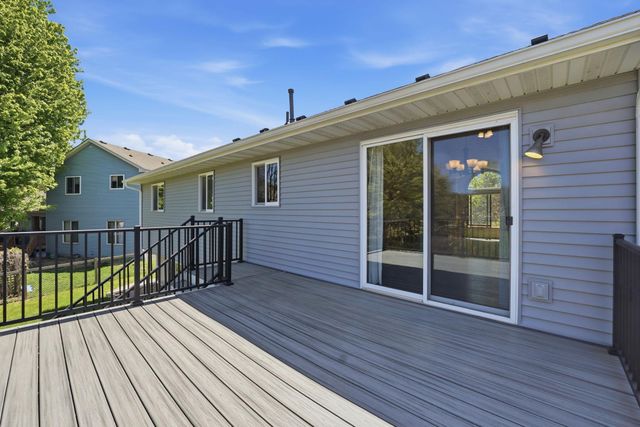 912 Juniper Avenue W, Northfield, MN 55057
