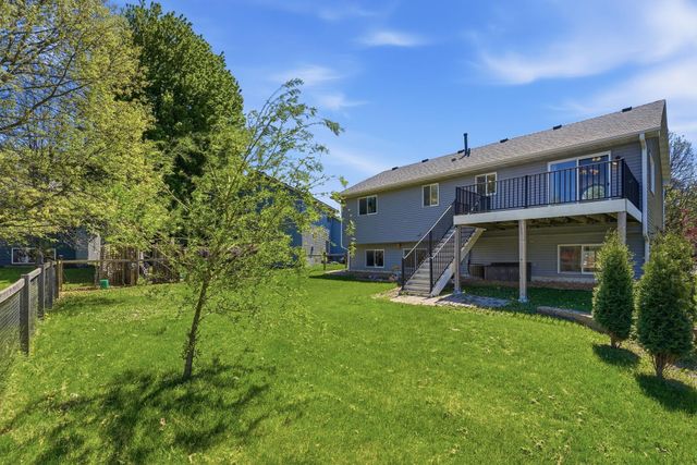 912 Juniper Avenue W, Northfield, MN 55057