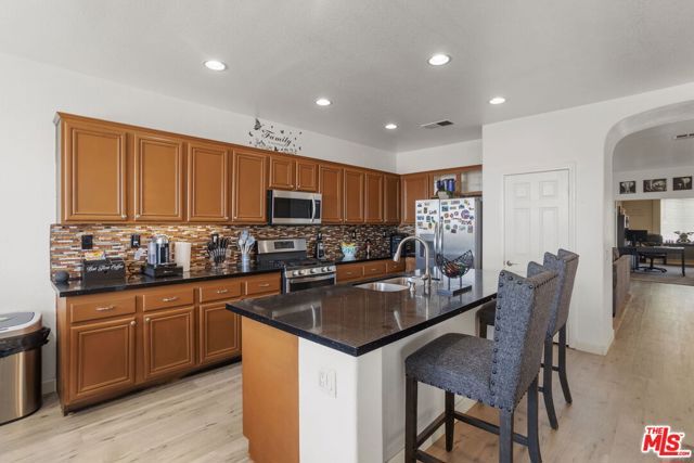27705 Bluff Vista Way, Menifee, CA 92584