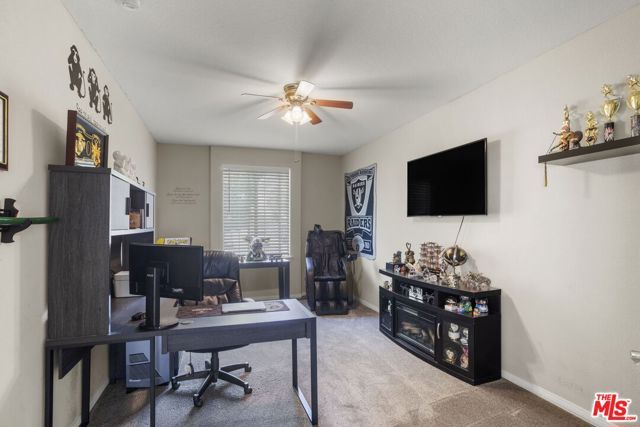 27705 Bluff Vista Way, Menifee, CA 92584