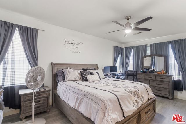 27705 Bluff Vista Way, Menifee, CA 92584