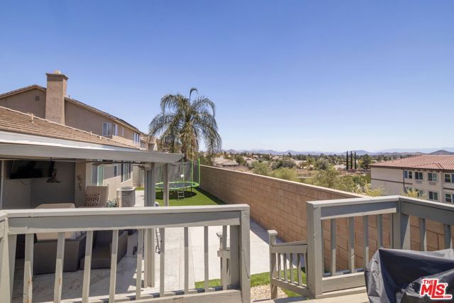 27705 Bluff Vista Way, Menifee, CA 92584