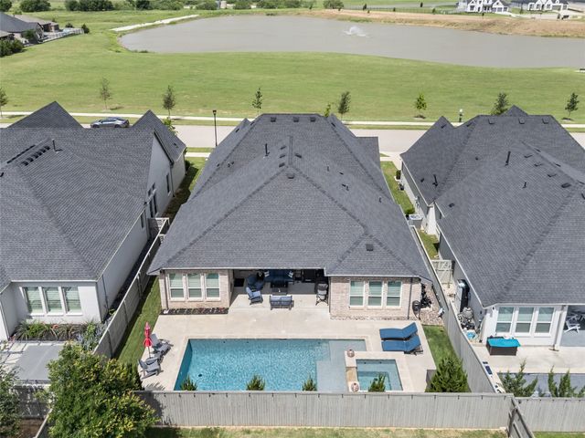 805 Overland Court, Northlake, TX 76247