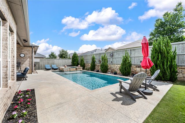 805 Overland Court, Northlake, TX 76247