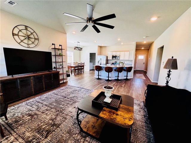 2660 Reynolds Street, Pea Ridge, AR 72751