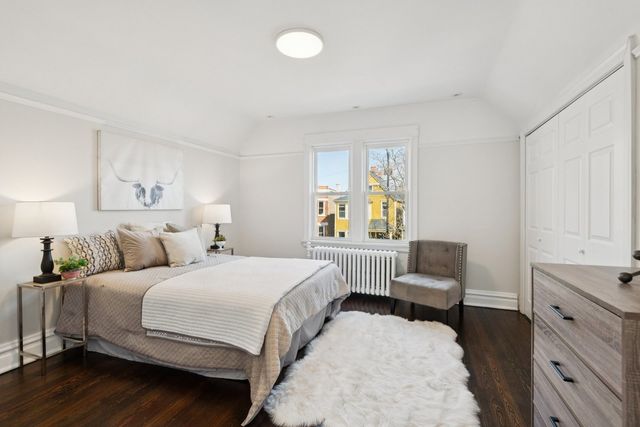 1619 W Bryn Mawr Avenue, Chicago, IL 60660