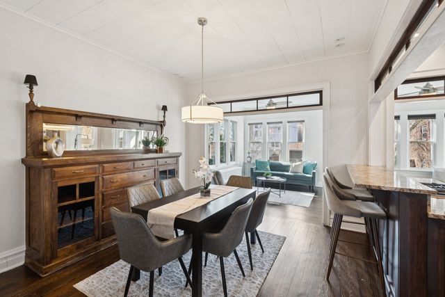 1619 W Bryn Mawr Avenue, Chicago, IL 60660