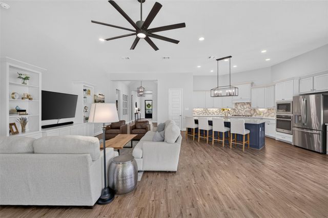 313 Lane Landing Place, Montgomery, TX 77316