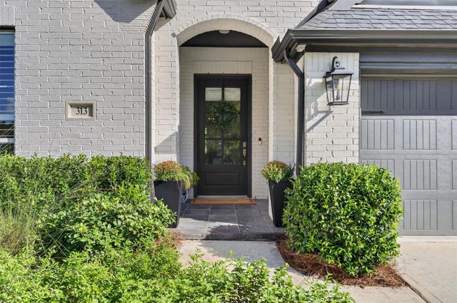 313 Lane Landing Place, Montgomery, TX 77316