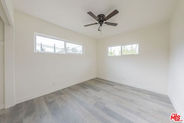 10043 Haines Canyon Avenue B, Los Angeles, CA 91042
