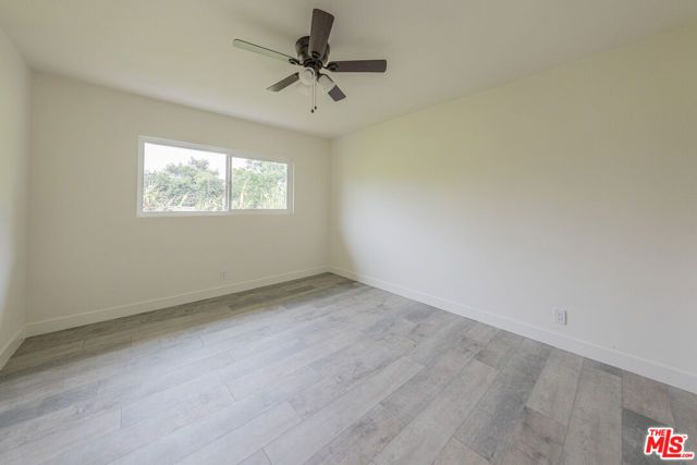 10043 Haines Canyon Avenue B, Los Angeles, CA 91042
