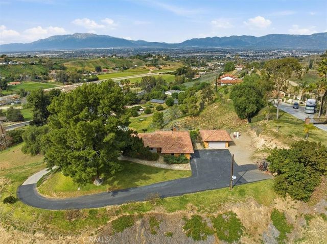 12011 Reche Canyon, Colton, CA 92324