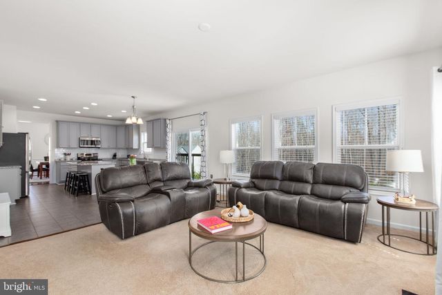 121 HARTWOOD LANDING LN, Fredericksburg, VA 22406