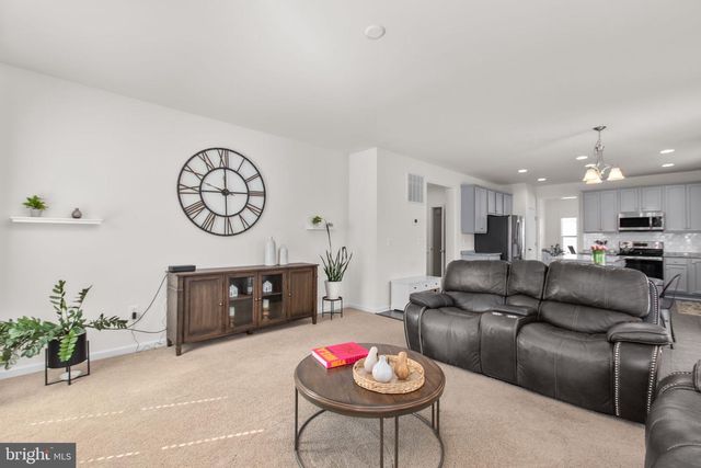 121 HARTWOOD LANDING LN, Fredericksburg, VA 22406