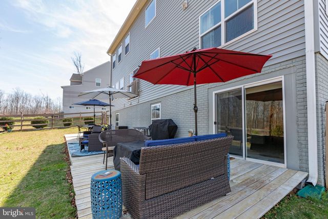 121 HARTWOOD LANDING LN, Fredericksburg, VA 22406