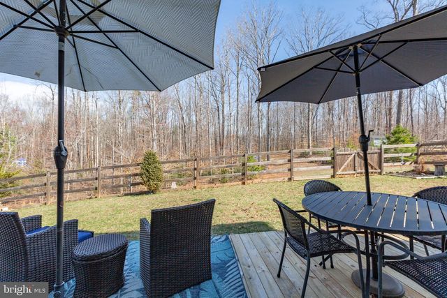 121 HARTWOOD LANDING LN, Fredericksburg, VA 22406