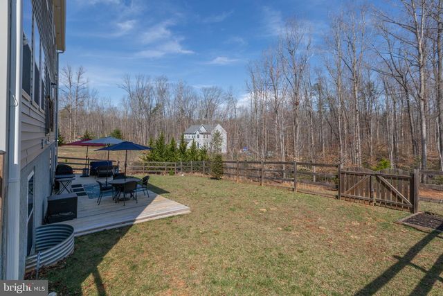 121 HARTWOOD LANDING LN, Fredericksburg, VA 22406