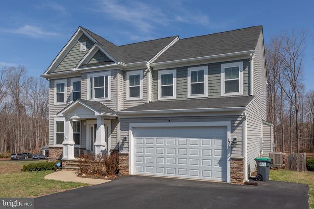 121 HARTWOOD LANDING LN, Fredericksburg, VA 22406