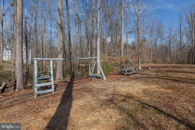 121 HARTWOOD LANDING LN, Fredericksburg, VA 22406