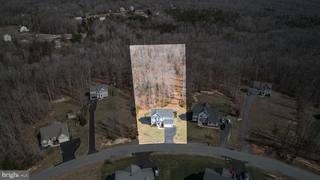 121 HARTWOOD LANDING LN, Fredericksburg, VA 22406