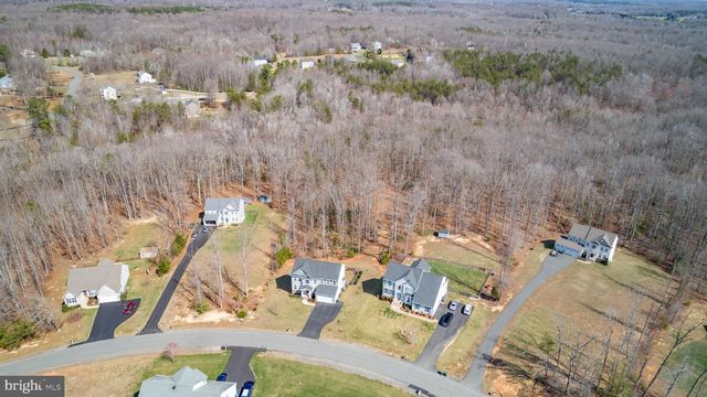121 HARTWOOD LANDING LN, Fredericksburg, VA 22406